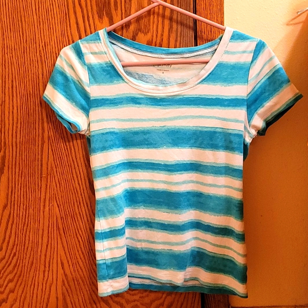 Short sleeve shirt
